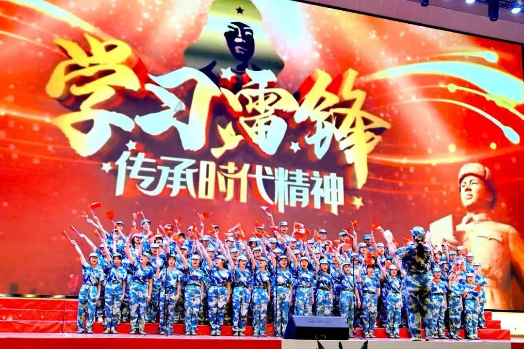 史玉柱谈巨人网络领导层变动：张栋是刘伟找的接班人 刘伟没退休、在巨人集团担任总裁